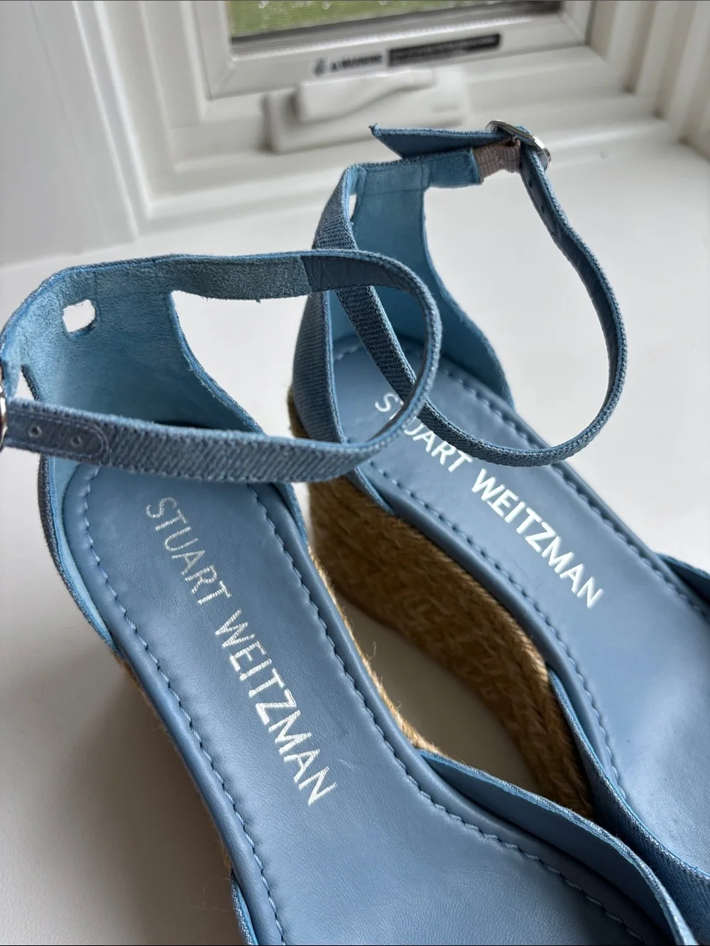 Stuart Weitzman never worn NUDISTCURVE ESPADRILLE WEDGE size 10.5